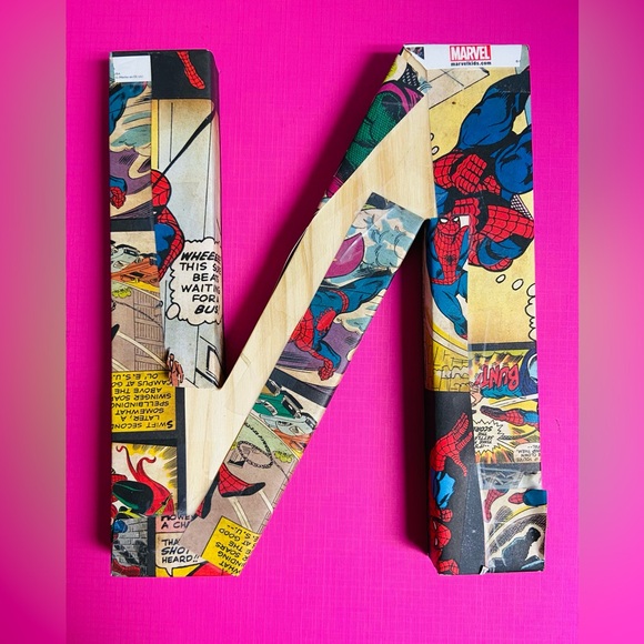 🕷️ Chunky wooden letter Spiderman comics paper Different letters available - Picture 8 of 16